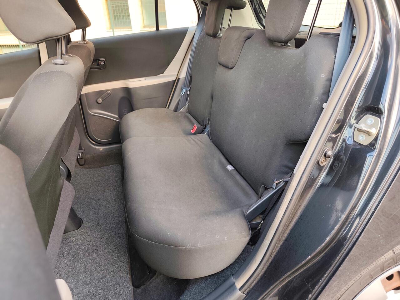 Toyota Yaris 1.3 benz 5 porte frizione nuova