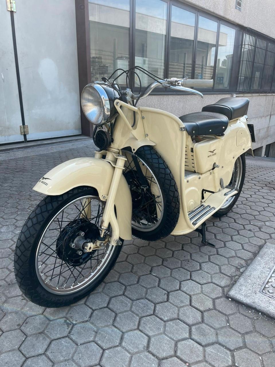 Moto Guzzi Galletto 192 TARGA E LIBRETTO ORIGINALI Iscritto ASI