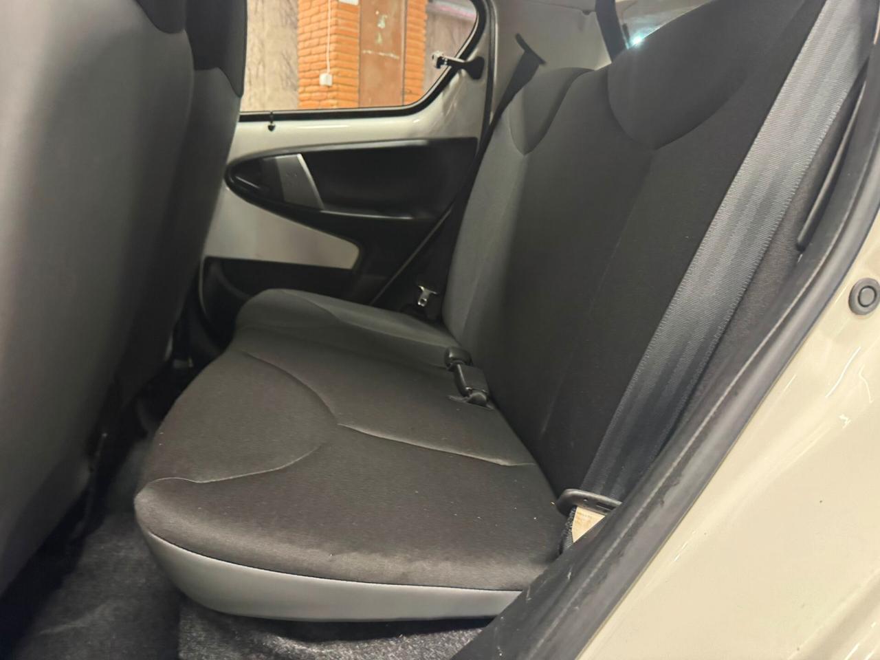 Toyota Aygo 1.0 12V VVT-i 5 porte Active Connect