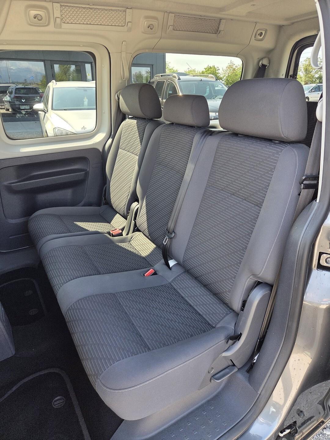 VOLKSWAGEN CADDY 1.2 BENZINA PASSO LUNGO DEL 2014