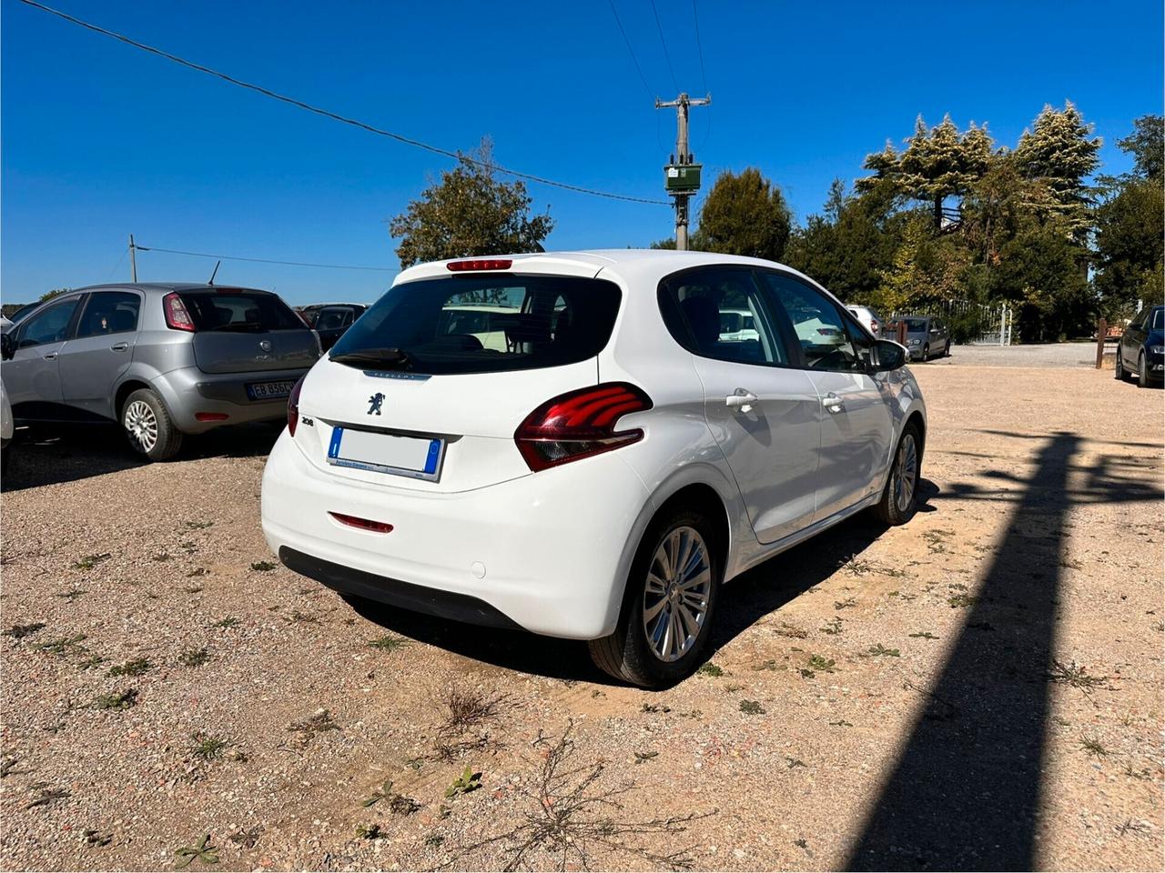 Peugeot 208 BlueHDi 75