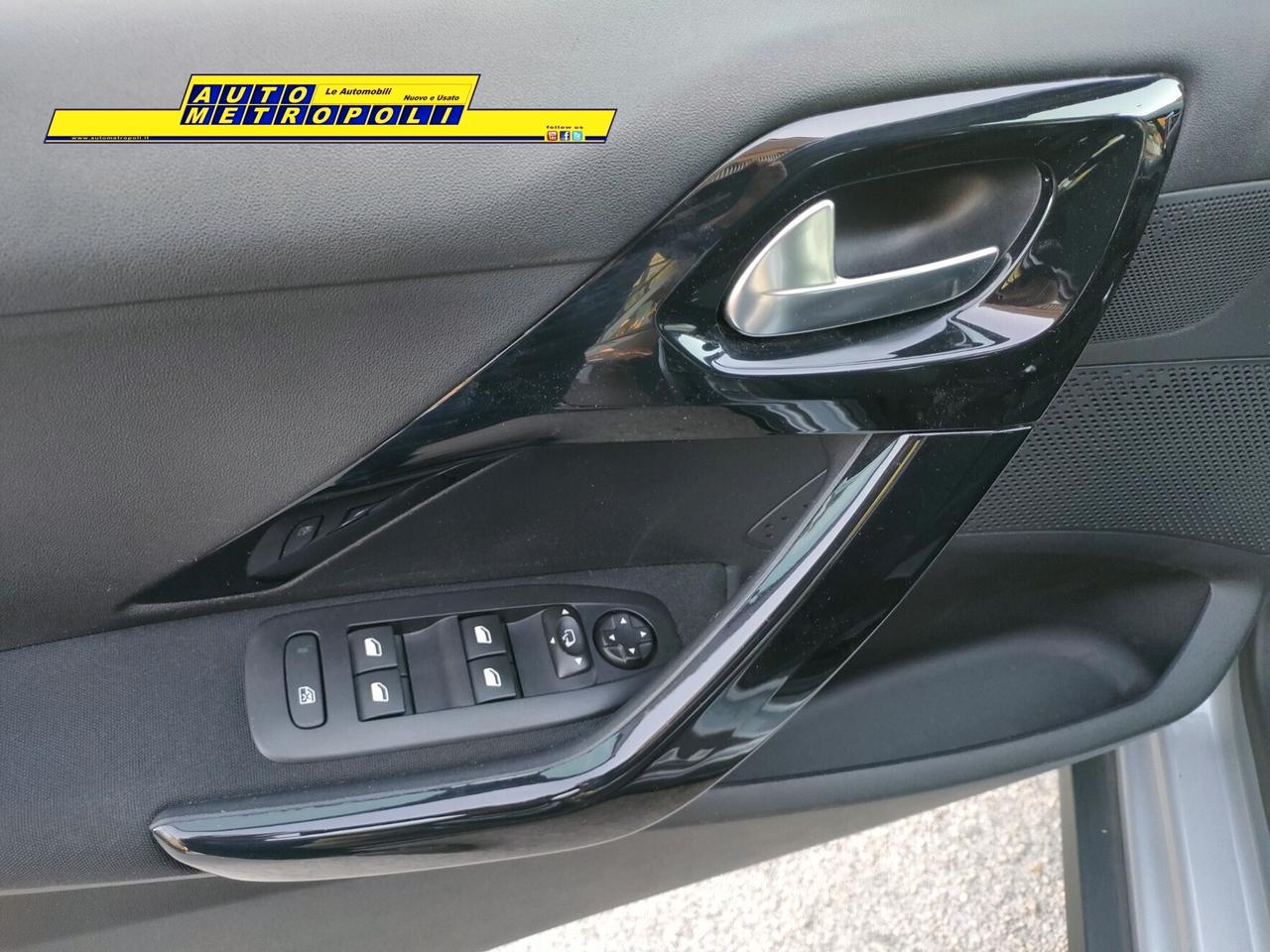 Peugeot 2008 1.2 82cv PureTech S&S Active GPL*