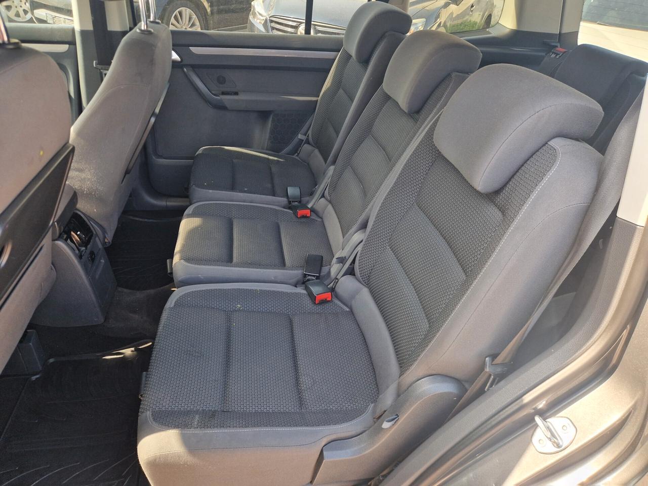 Volkswagen Touran 1.6 TDI DSG Comfortline-2014