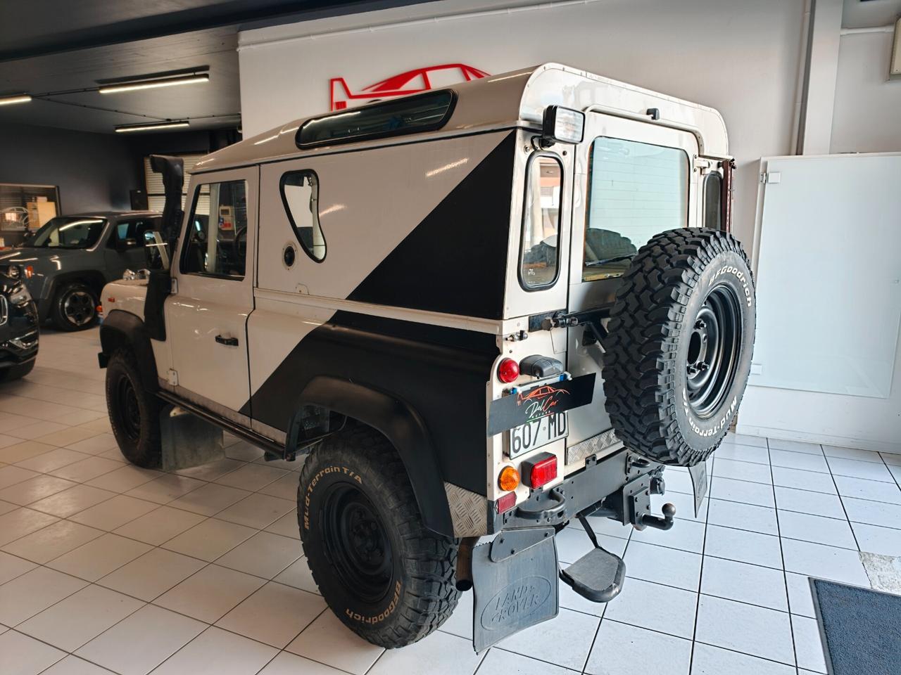 Land Rover Defender 90 turbodiesel Station Wagon