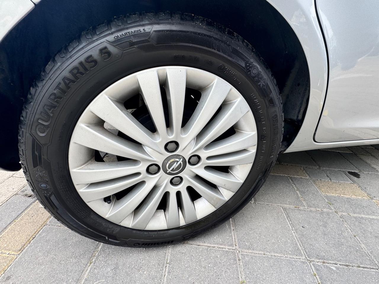 Opel Corsa 1.2 85CV 5 porte GPL-TECH Edition