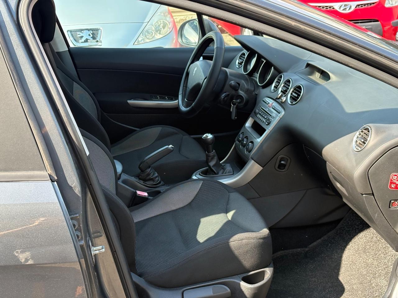 Peugeot 308 1.6 VTi 120CV 5p. GPL