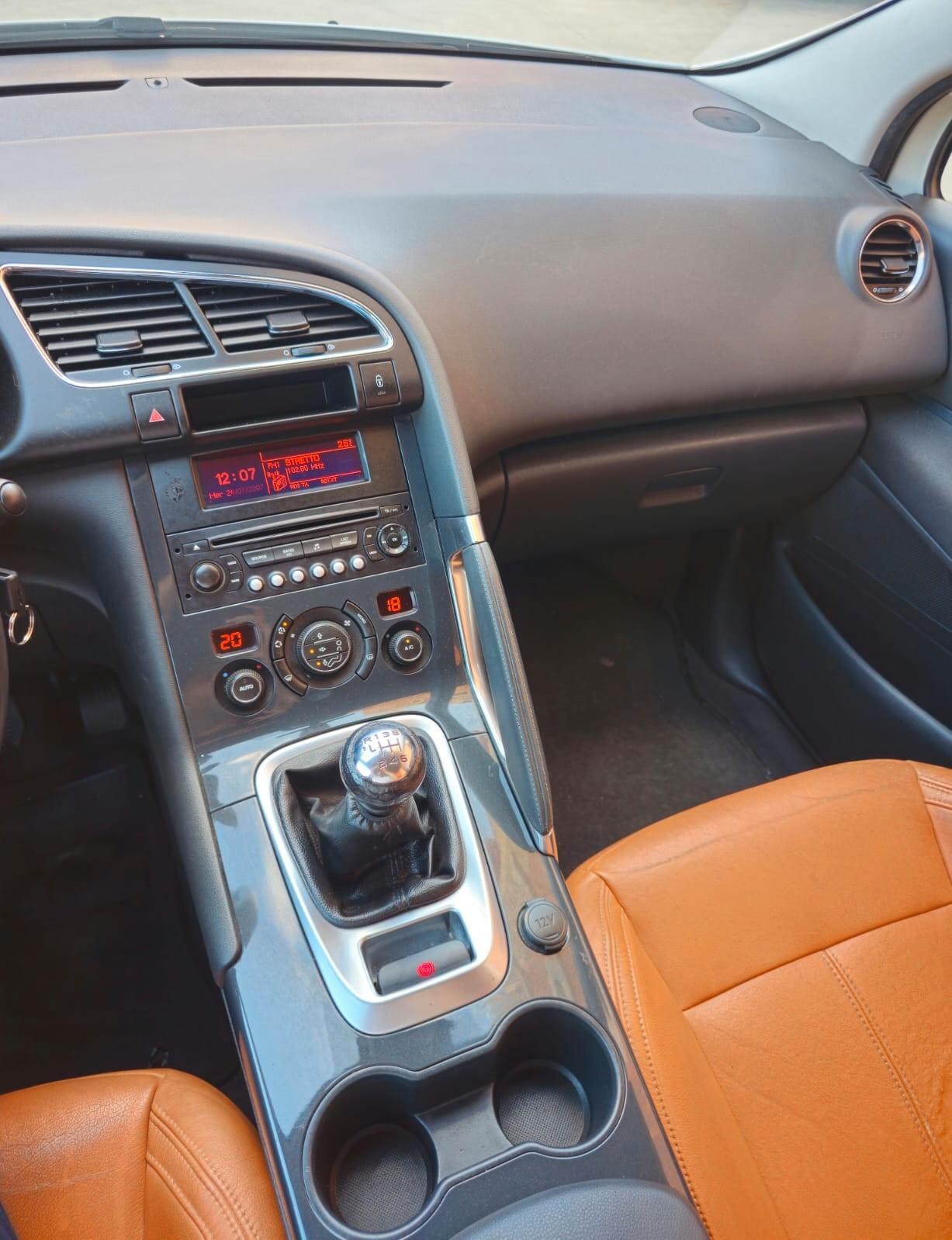 Peugeot 3008 1.6 HDi 112CV Tecno