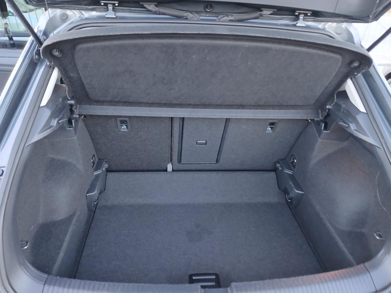 VOLKSWAGEN T-ROC 1.0 TSI 110CV 2023