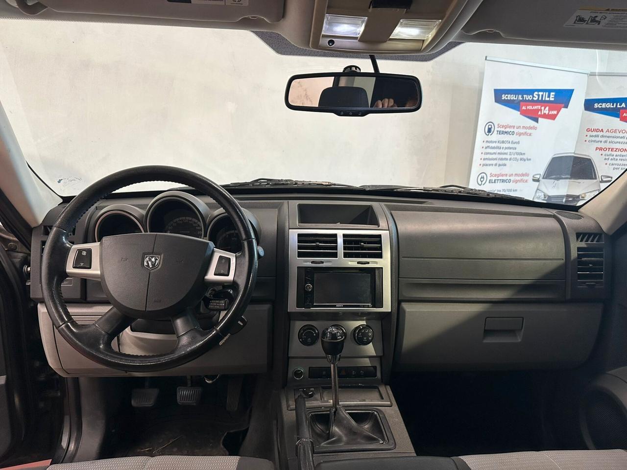 Dodge Nitro 2.8 CRD DPF SXT 4WD Street Edition