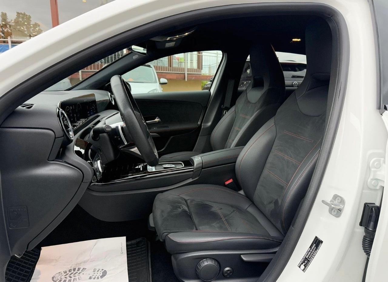 Mercedes-benz A 180 Auto Premium AMG Line Diesel Pack night