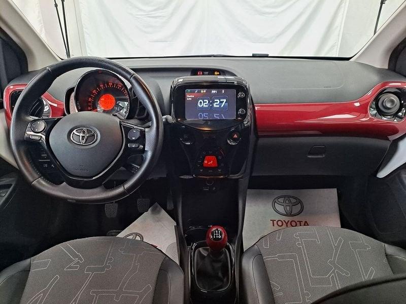 Toyota Aygo 1.0 VVT-i 69 CV 5p. x-wave Bordeaux TSS