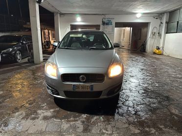 Fiat Croma 2.4 Multijet 20V aut. Must