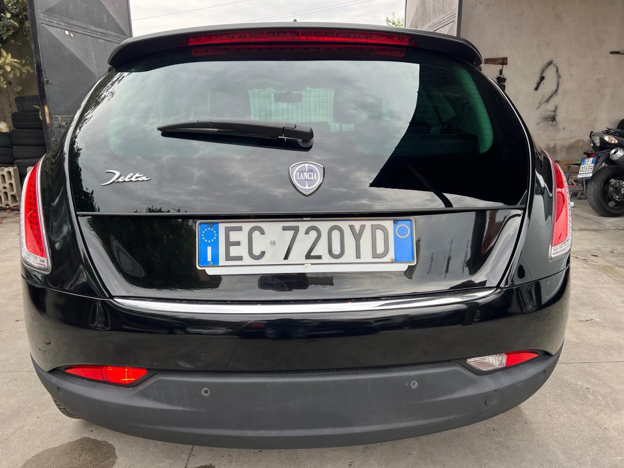 Lancia Delta 1.4 T-Jet 120 CV Platino Ecochic GPL