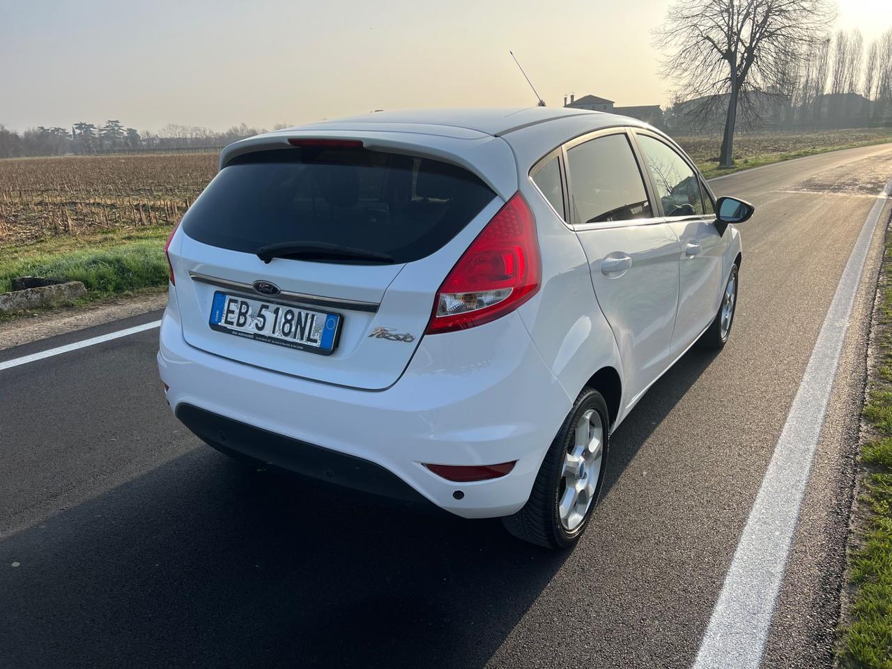 Ford Fiesta 1.4 5 porte Bz.- GPL Titanium