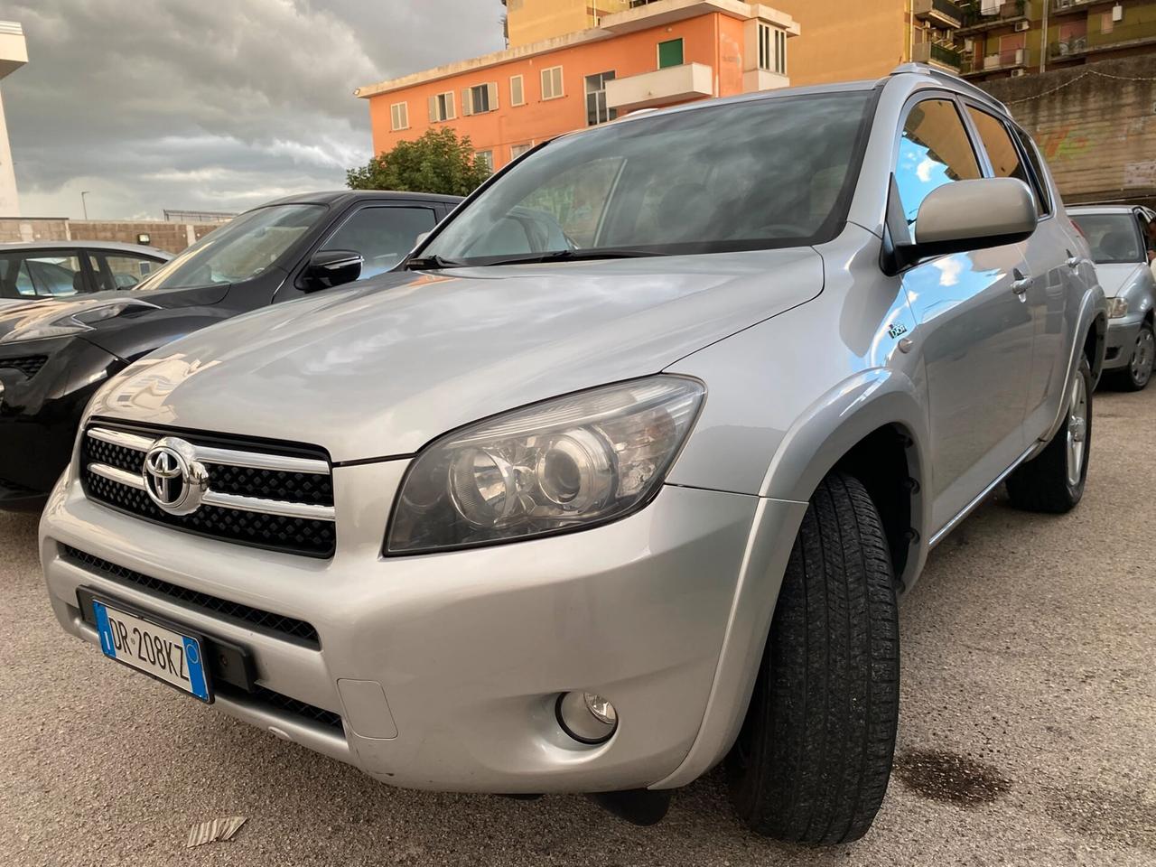 Toyota RAV 4 2.2diesel 177cv 4x4 da vetrina 2009