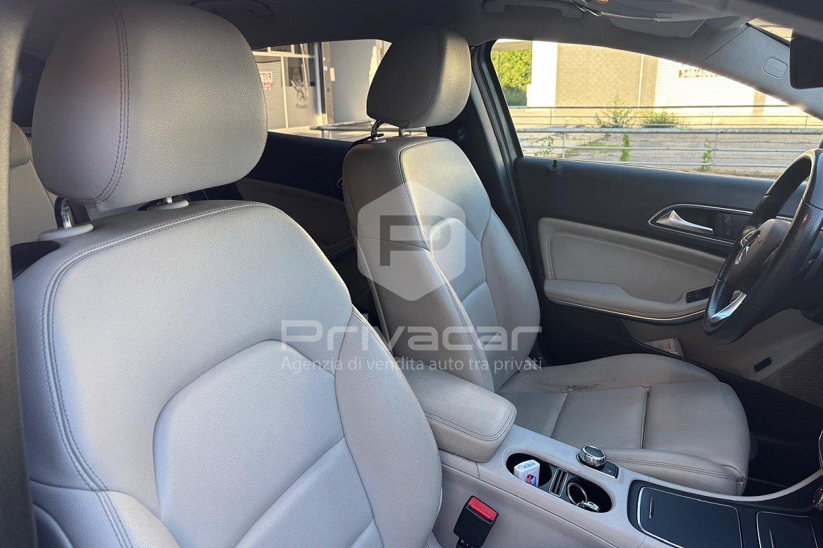 MERCEDES GLA 200 d Automatic Sport