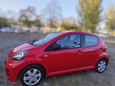 TOYOTA AYGO 1.0 benzina - POCHI KM - 2011