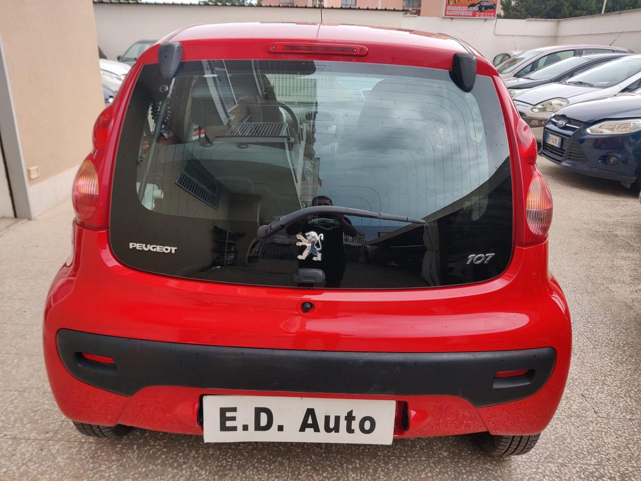 Peugeot 107 1.0 Benz 5 porte Automatica