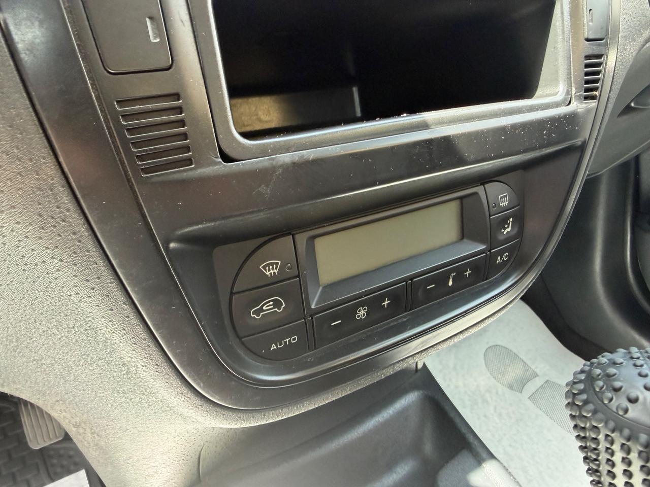 Citroen C3 1.1 airdream Gold by Pinko