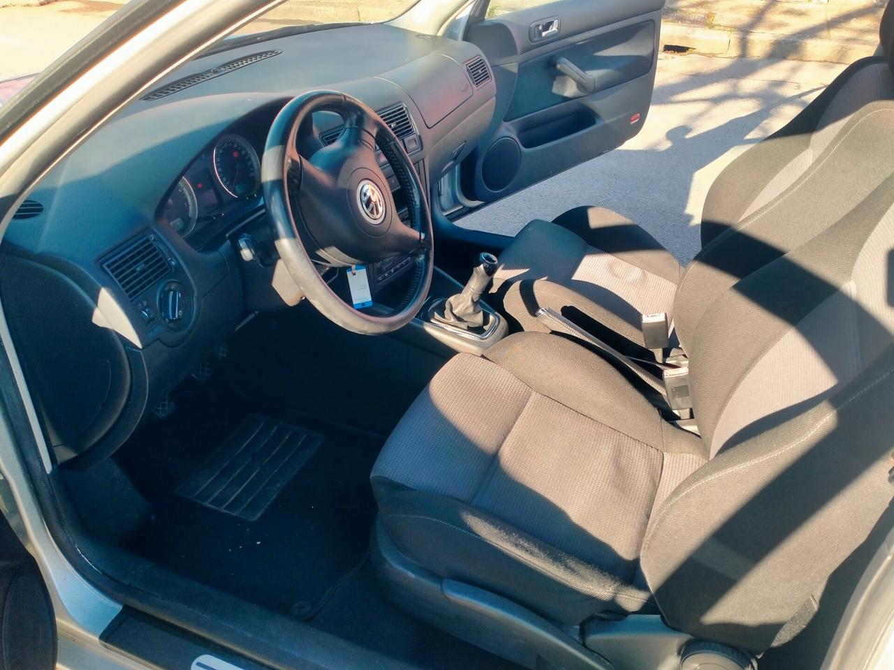 Volkswagen Golf 1.6 16V cat 3 porte Comfortline