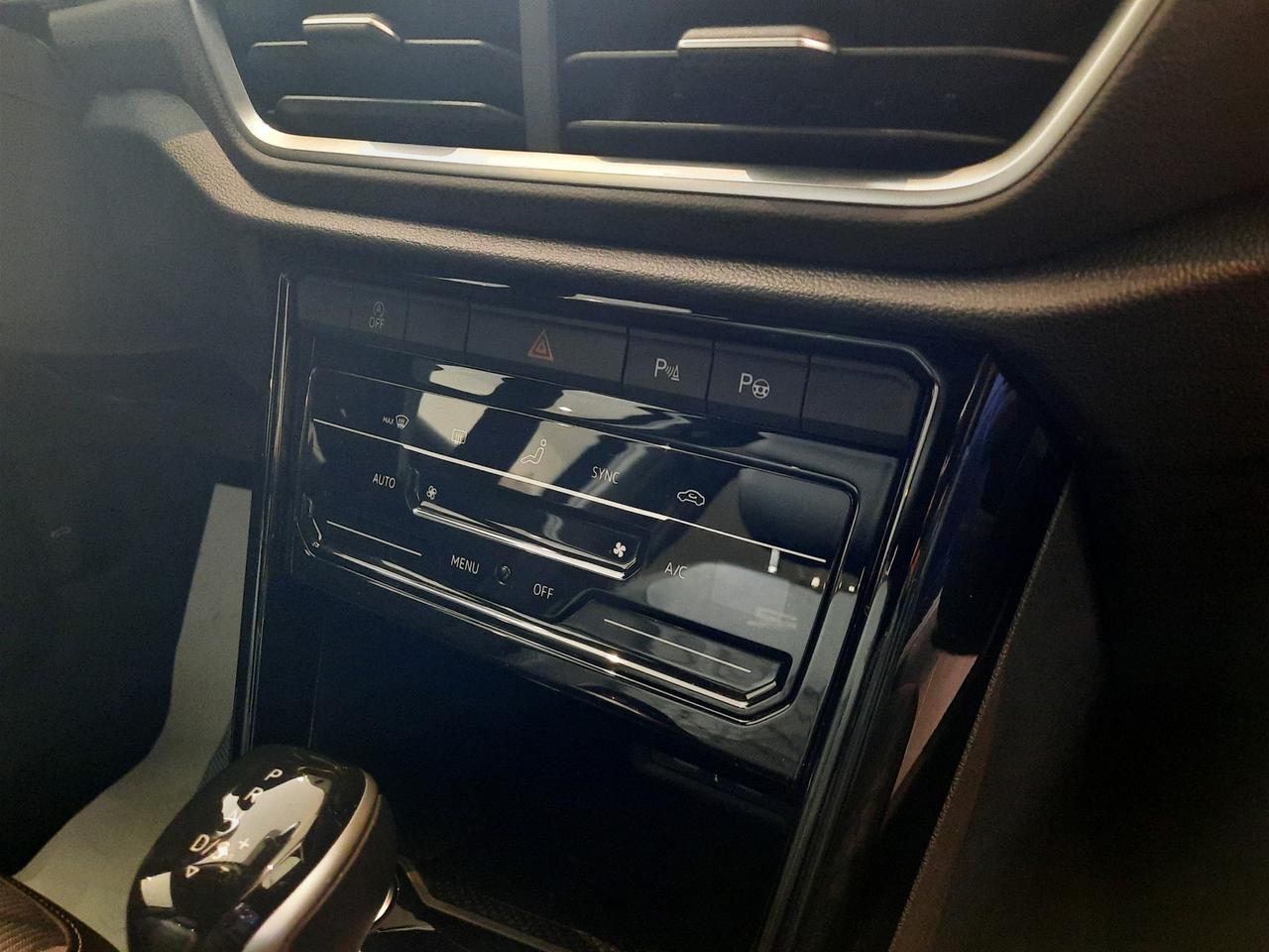 Volkswagen T-Roc 2.0 tdi scr 150cv r line dsg