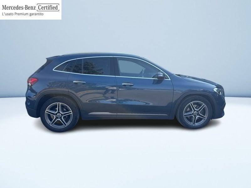 Mercedes-Benz GLA 200 D PREMIUM AUTO