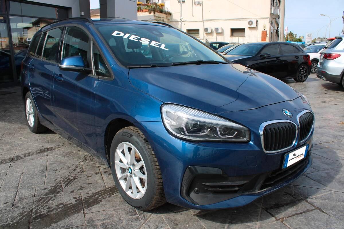 BMW Serie 2 216d Business 7 posti con Navigatore