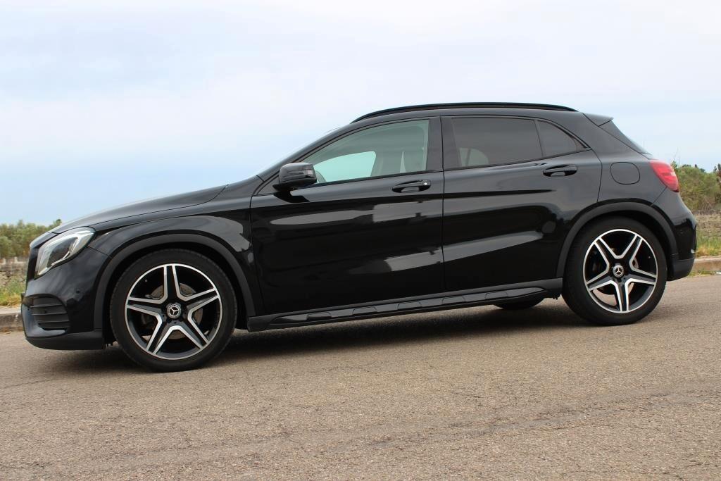 MERCEDES GLA 220 Aut. Premium * AMG