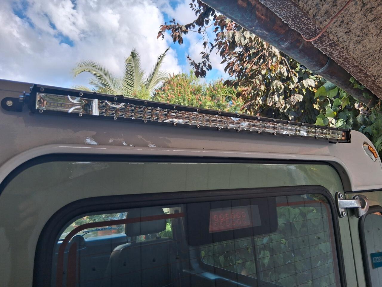 Land Rover Defender 90 2.2 TD4 Station Wagon E N1