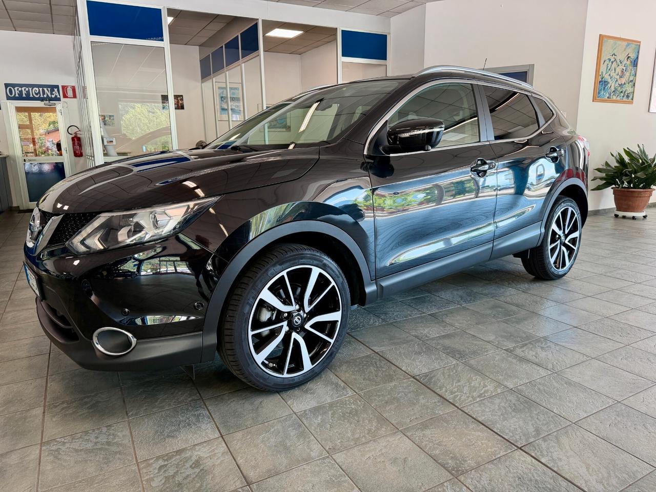 Nissan Qashqai 1.5 dCi 110 CV Tekna-NEOPATENTATI-