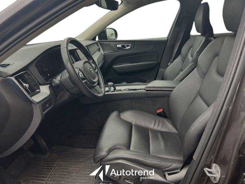 Volvo XC60 B5 235+14 CV AWD Automatica Mild Hybrid Ultimate Dark