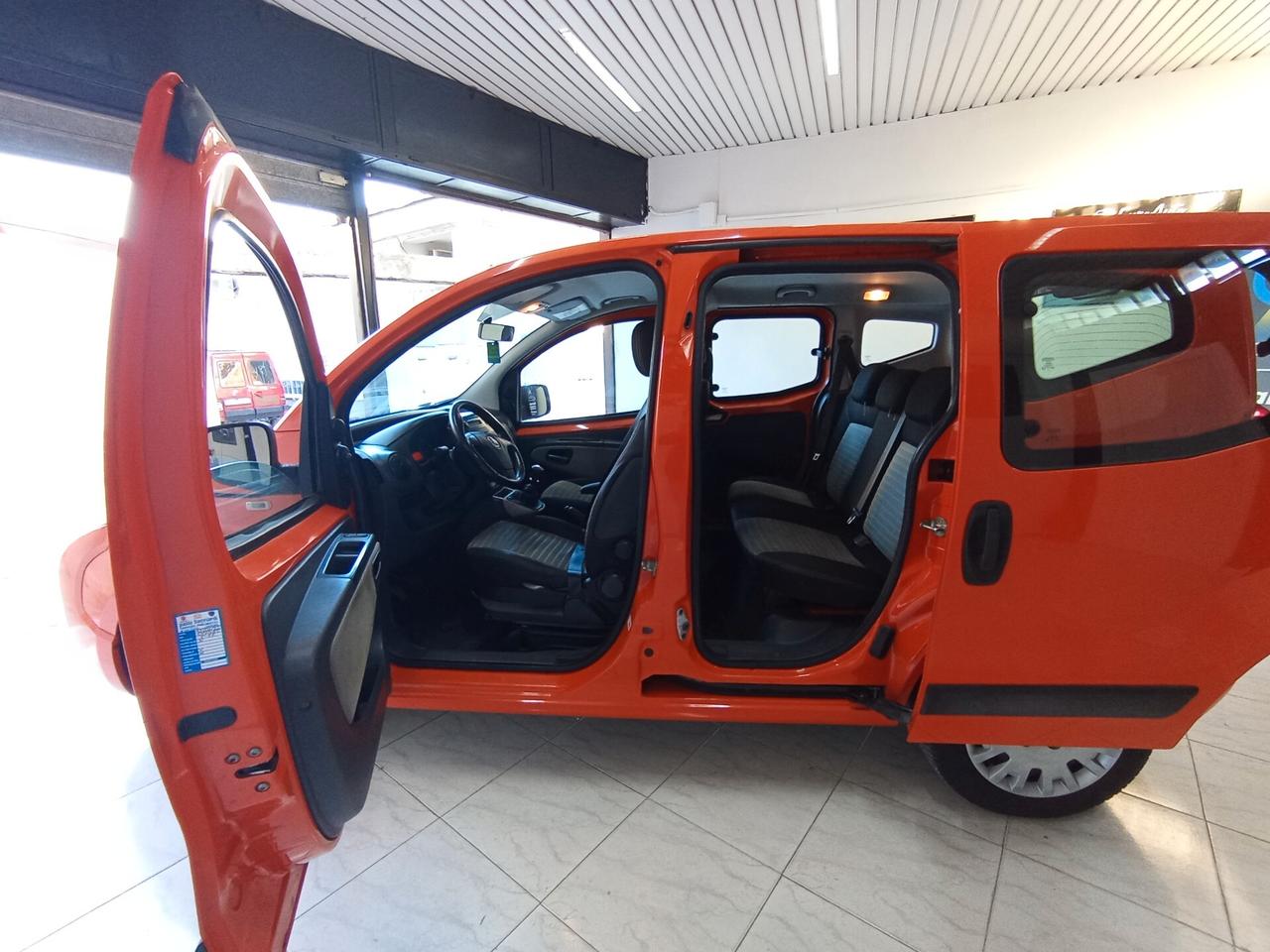 Fiat Qubo 1.4 bnz/metano 2010 CON GARANZIA