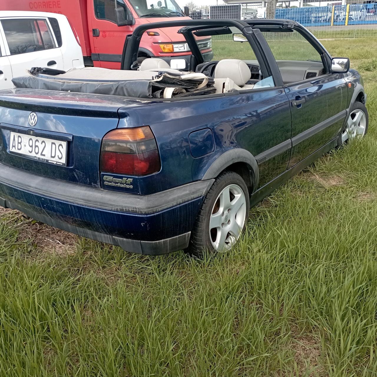 Volkswagen Golf 2.0 16V cat 3 porte GTI