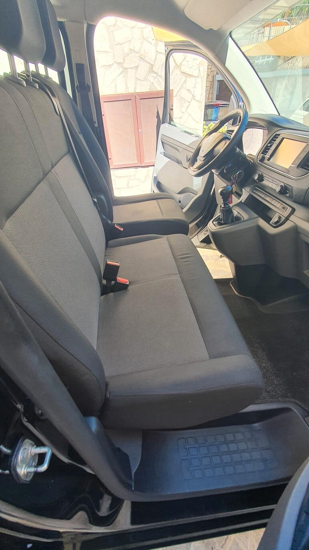 Peugeot Expert BlueHDi 100 S&S PC-TN Combi Compact