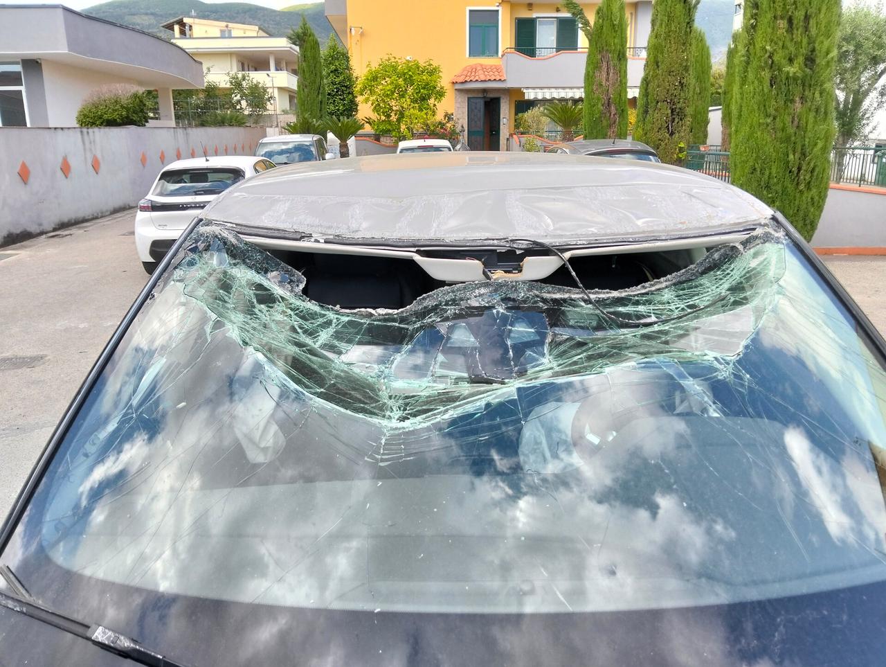 Rover Range Evoque 2.0D 150cv 2019 SINISTRATA