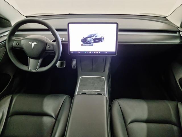 TESLA Model 3 RWD