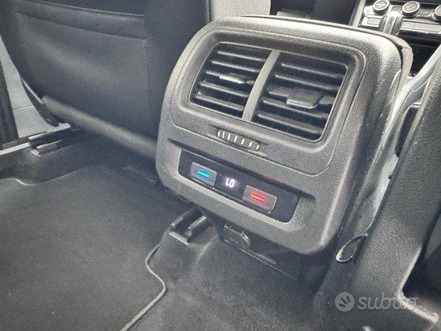 VOLKSWAGEN Touran 1.6 TDI 115 CV SCR DSG Executi