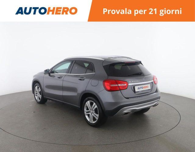 MERCEDES-BENZ GLA 220 d Automatic 4Matic Sport