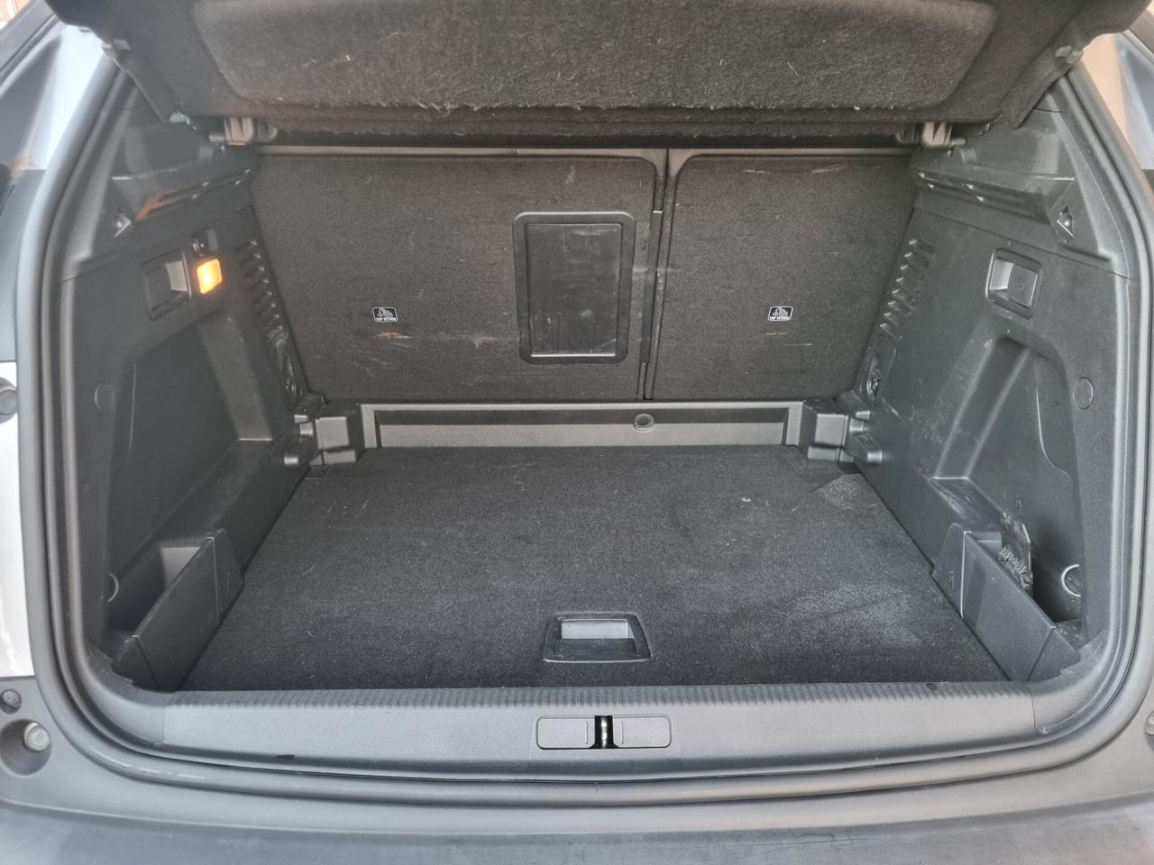 Peugeot 3008 BlueHDi 130 S&S EAT8 Allure Pack