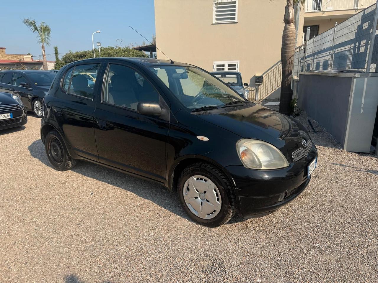 Toyota Yaris 1.3i 16V cat 5 porte Luna