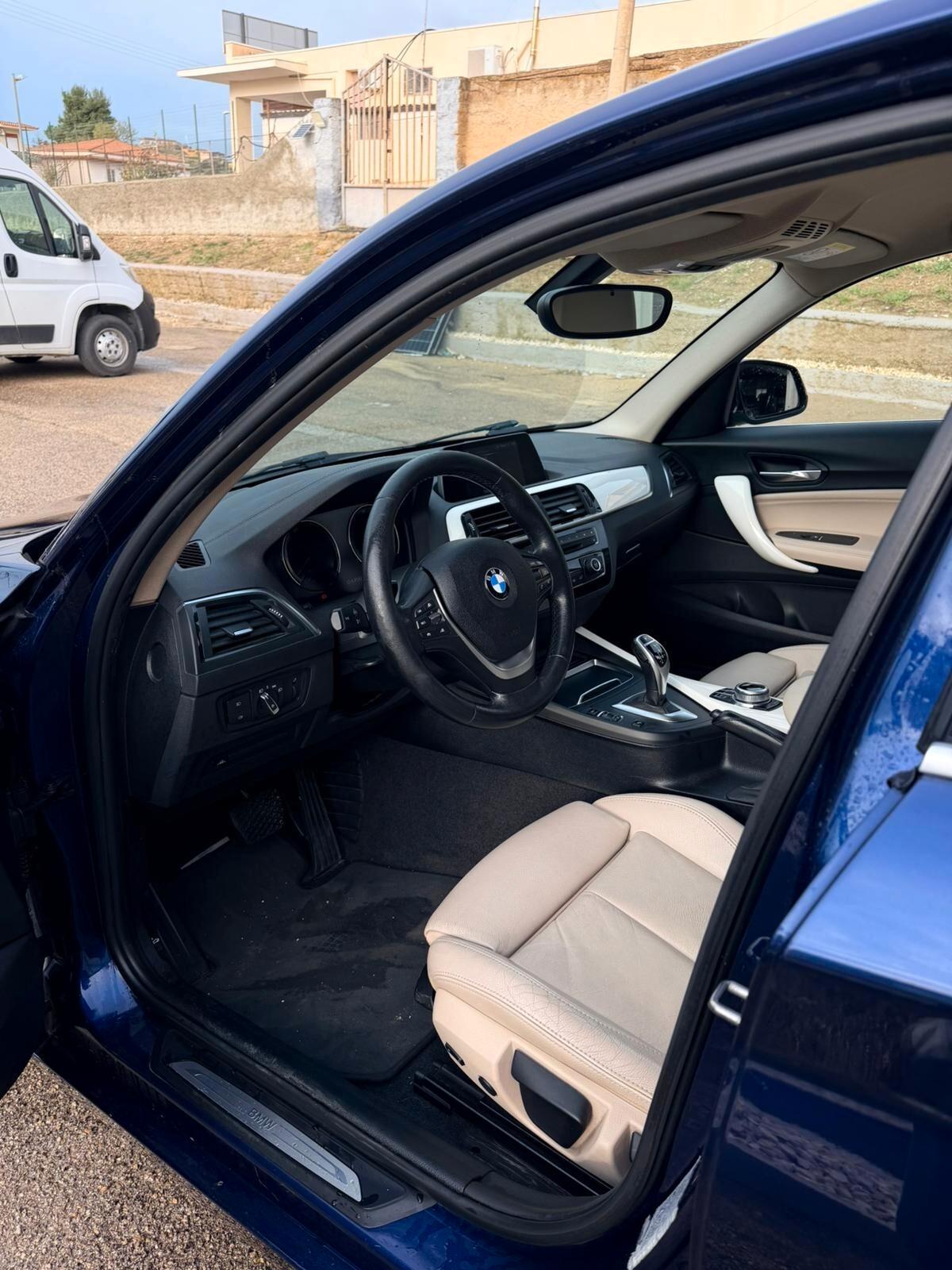 Bmw 120 120d 5p. Urban