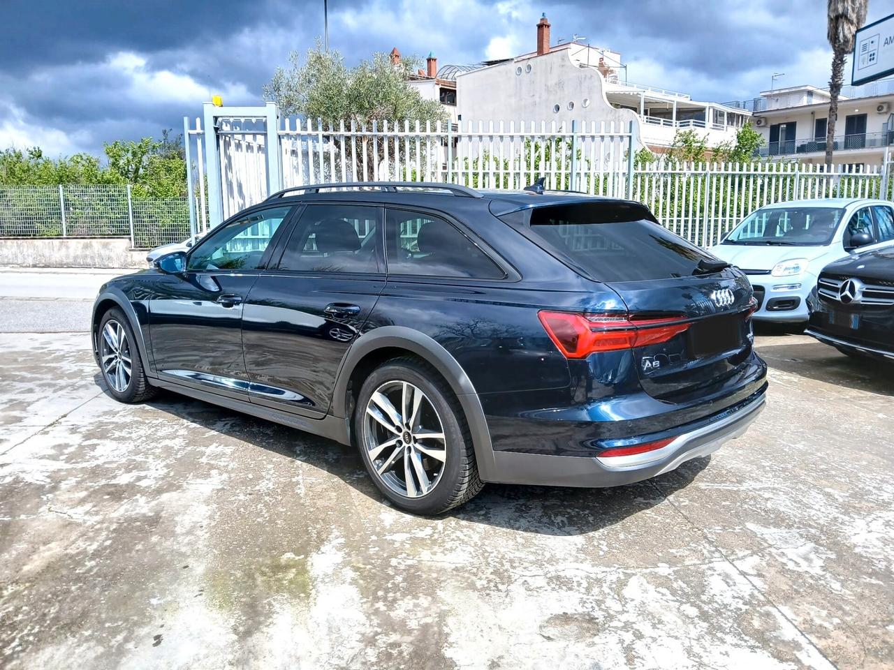 Audi A6 allroad 40 TDI 2.0 quattro S tronic Business Advanced