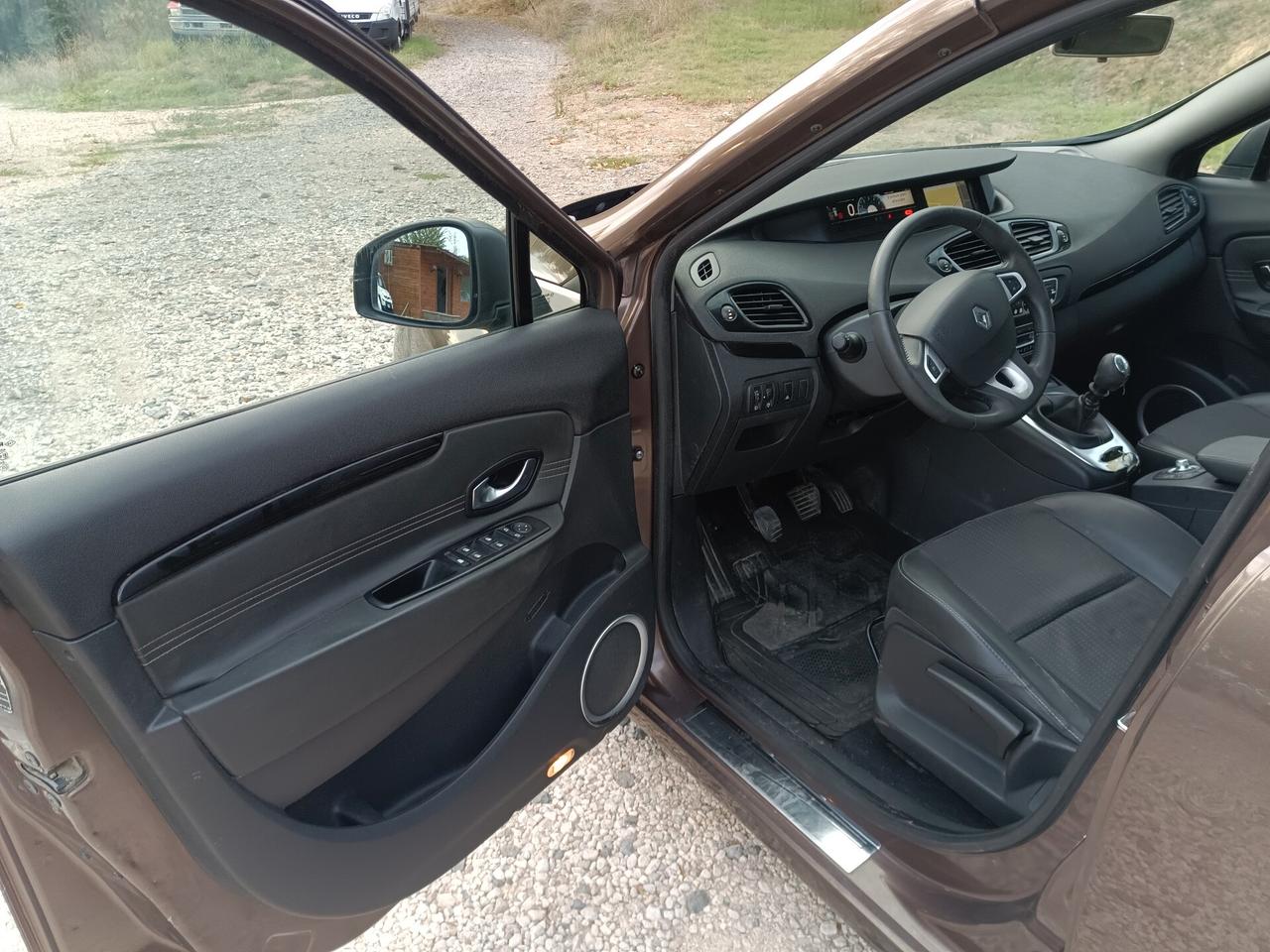 Renault Scenic Scénic X-Mod 1.9 dCi 130CV Luxe 7 posti