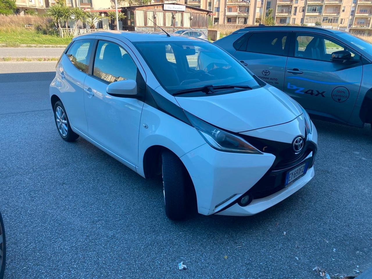 Toyota Aygo 1.0 VVT-i 69 CV 5 porte x-cool