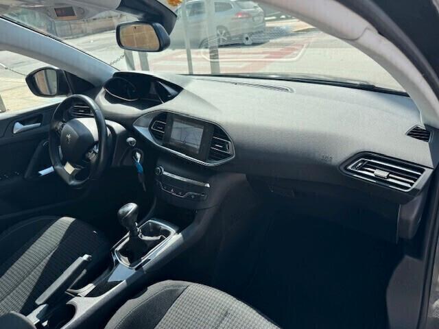 Peugeot 308 BlueHDi 130 S&S SW Navi-Carplay-led-Pdc