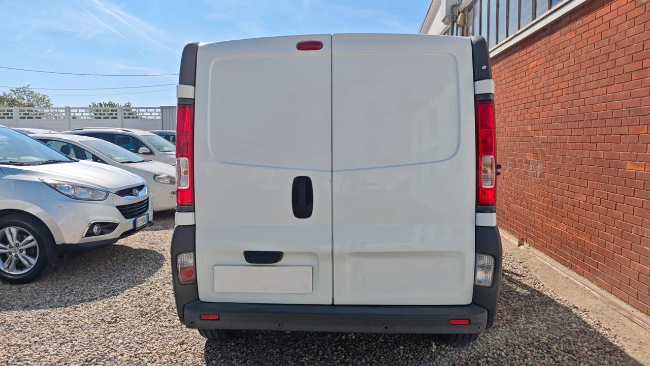 Renault Trafic T27 2.0 dCi/115 PC-TN Furgone DPF L1H1