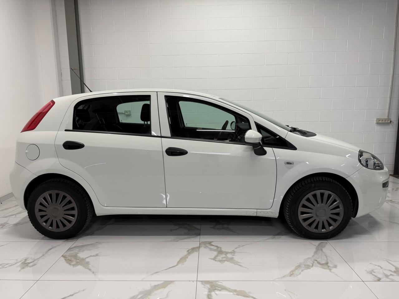 Fiat Punto 1.2 8V 5 porte Street