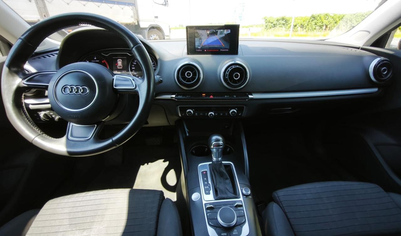 Audi A3 Sportback 2.0 tdi Ambiente 150cv s-tronic E6