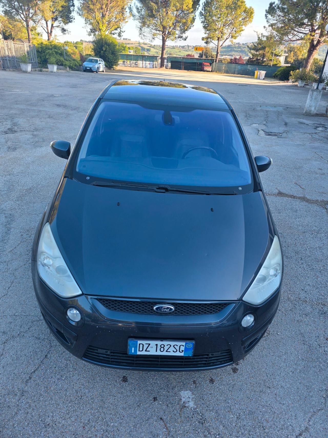 Ford S-Max Titanium 7 posti km certificati