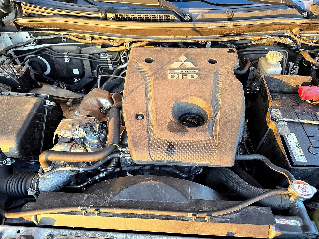 Mitsubishi L200 2.4 DI-D/181CV Intense